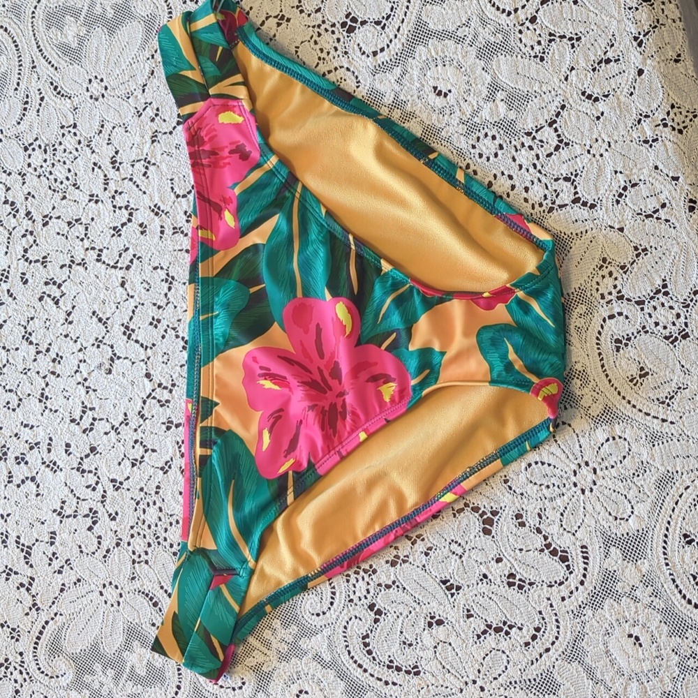 Kona Sol Women's Bikini Bottom NWOT